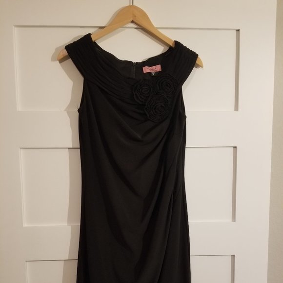 Eliza J Black Knee Length Dress - Picture 3 of 8